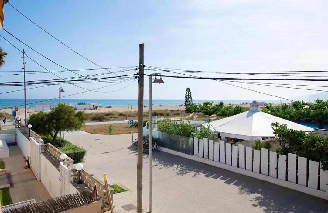 Apartament Marplana Castelldefels Zewnętrze zdjęcie